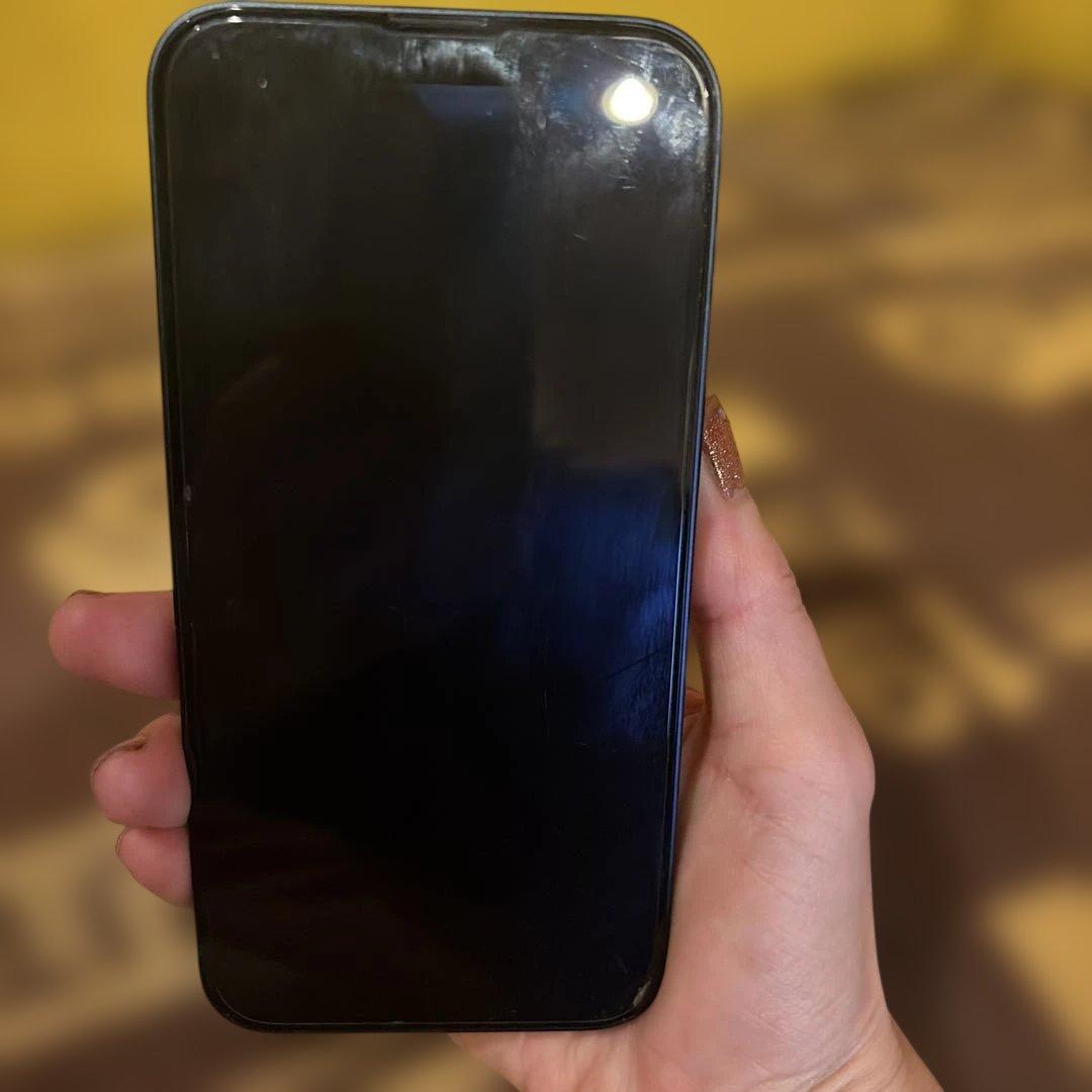 Apple iPhone 13 ミッドナイト　ケース付