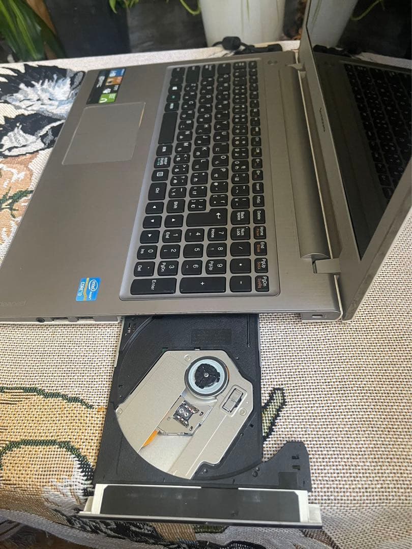 レノボ　ノートパソコン　Windows11