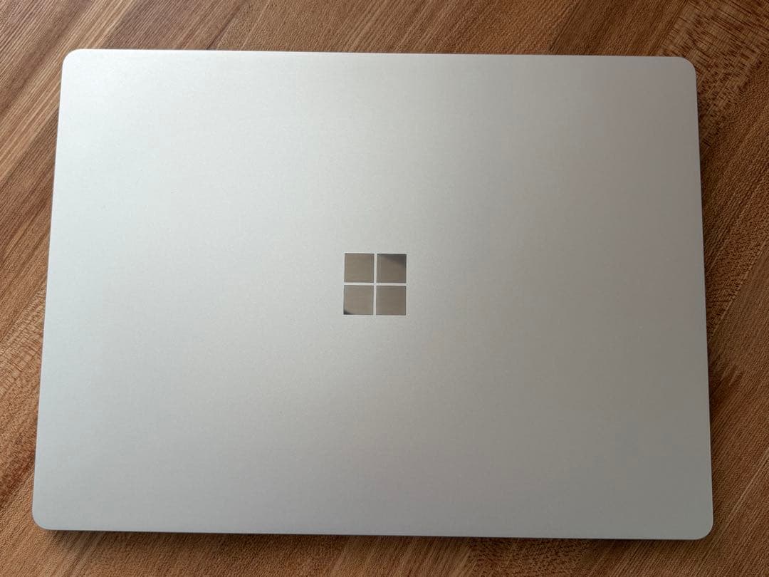 美品Microsoft Surface Laptop Go THH-00020