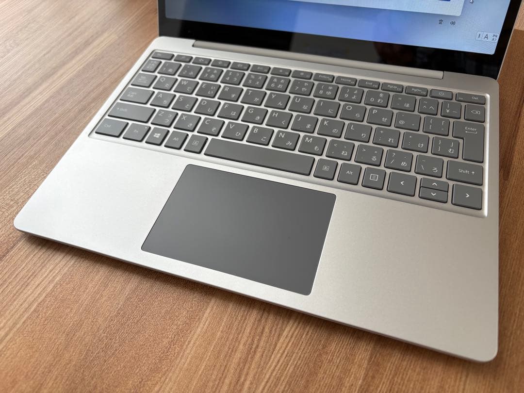 美品Microsoft Surface Laptop Go THH-00020