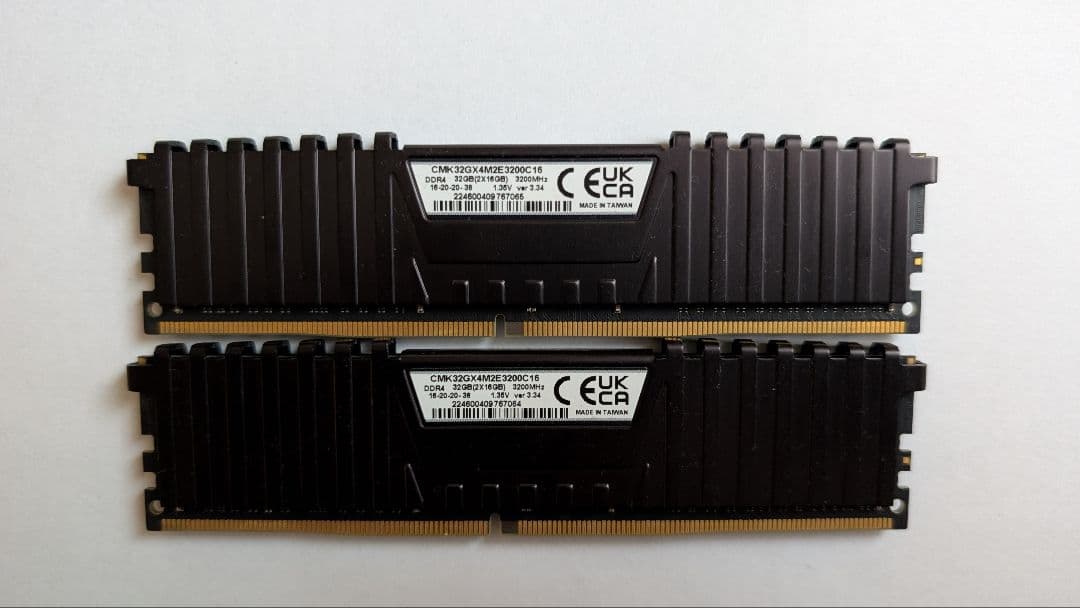 ​【動作確認済】Corsair DDR4 32GB (16GB×2) 3200