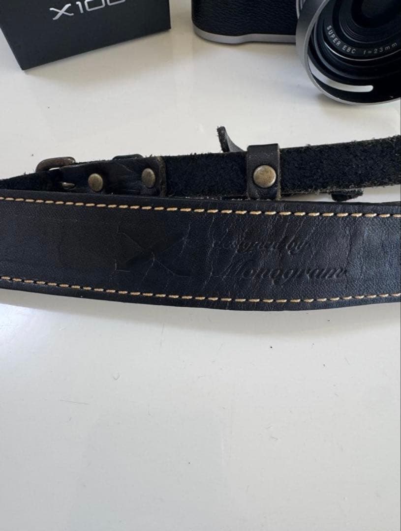 極上品　FUJIFILM X100T ショット数2300回
