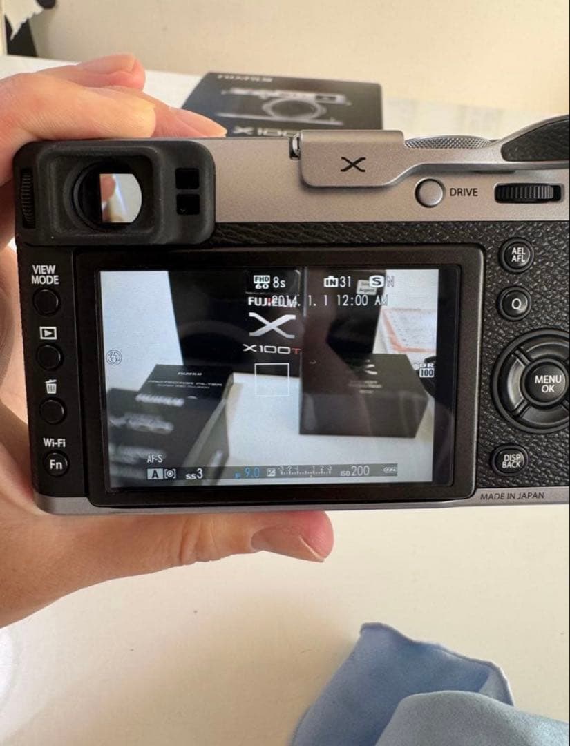 極上品　FUJIFILM X100T ショット数2300回