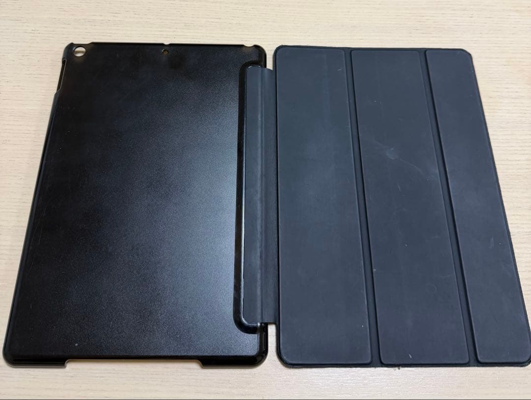 【箱つき】iPad 第9世代 64GB スペースグレイ 中古キーボード等付き