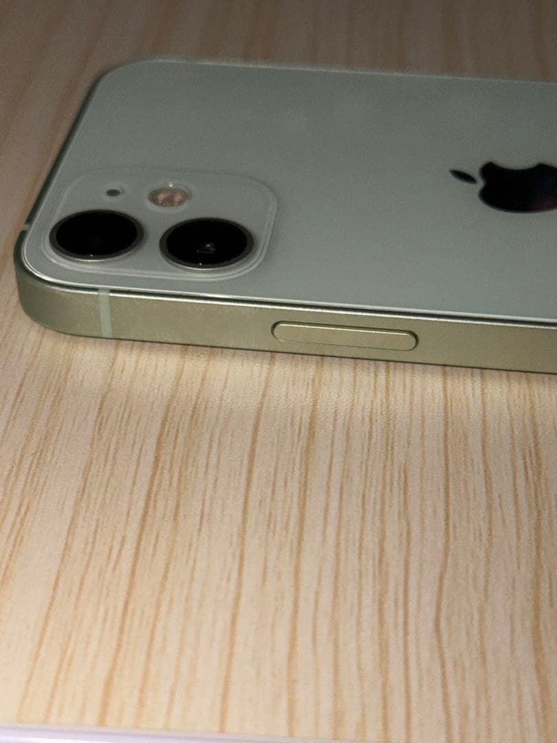 iPhone12mini 64GB バッテリー最大82%