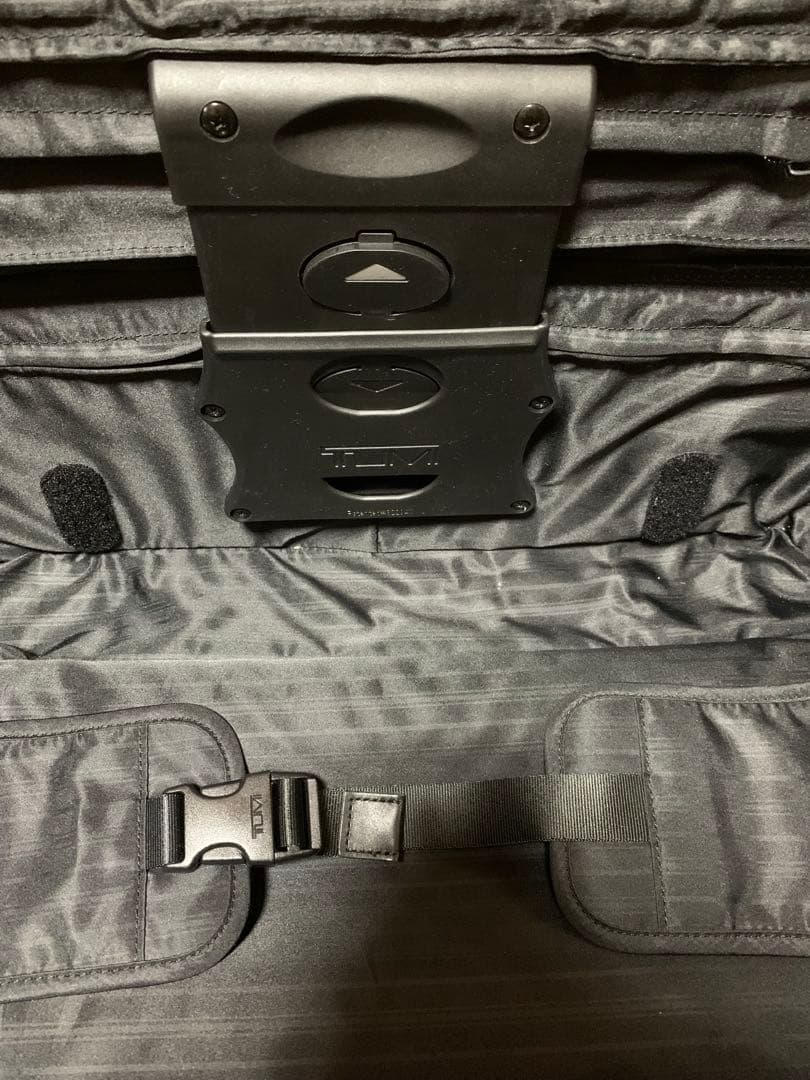 TUMI トゥミ 大容量キャリーケース エクスパンダブル　スーツケース 黒