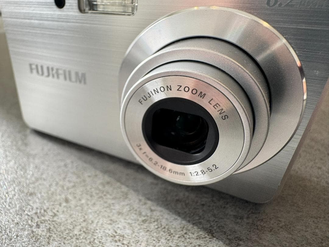 FUJIFILM FinePix J10 8.2メガピクセル