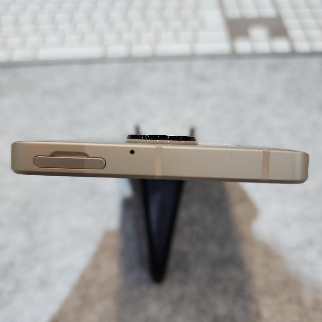 K1659 Softbank SIMフリーAQUOS sense7 plus