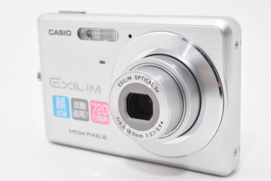 美品 カシオ CASIO EXILIM EX-Z77 シルバー ＃A276
