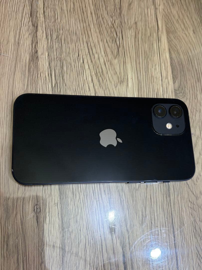 Apple iPhone 12 ブラック 本体 充電ケーブル付