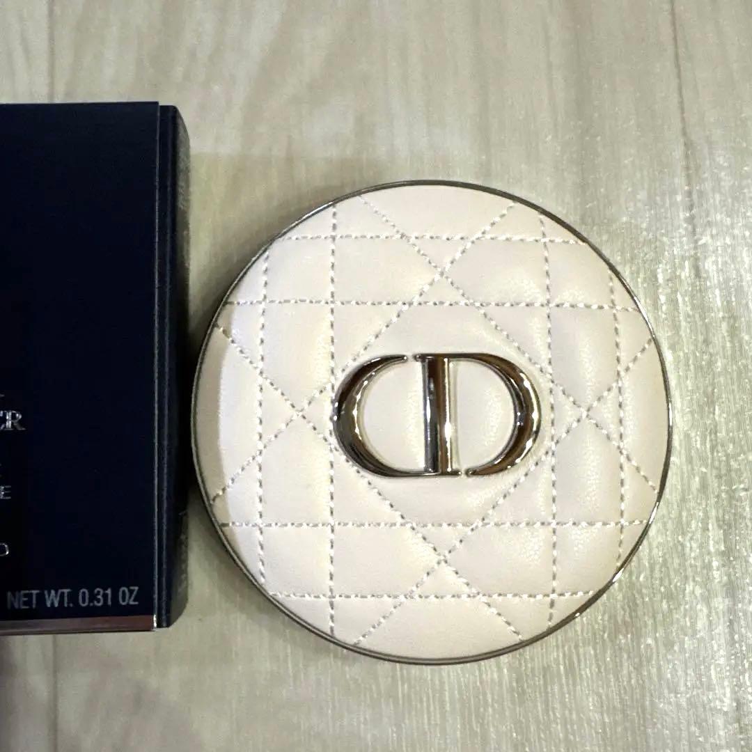 DIOR ディオールスキンフォーエヴァー ヌードマットフィルター 01 フェアー