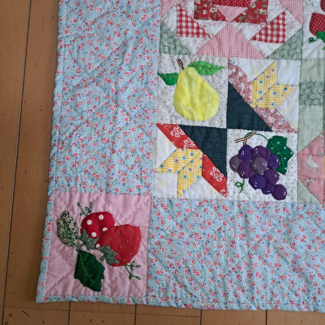 ハンドメイド　パッチワーク　タペストリー　飾り　いちご他　フルーツ　大