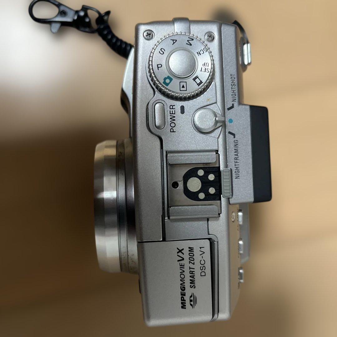 SONY Cyber-shot DSC-V1 高性能コンパクトデジタルカメラ