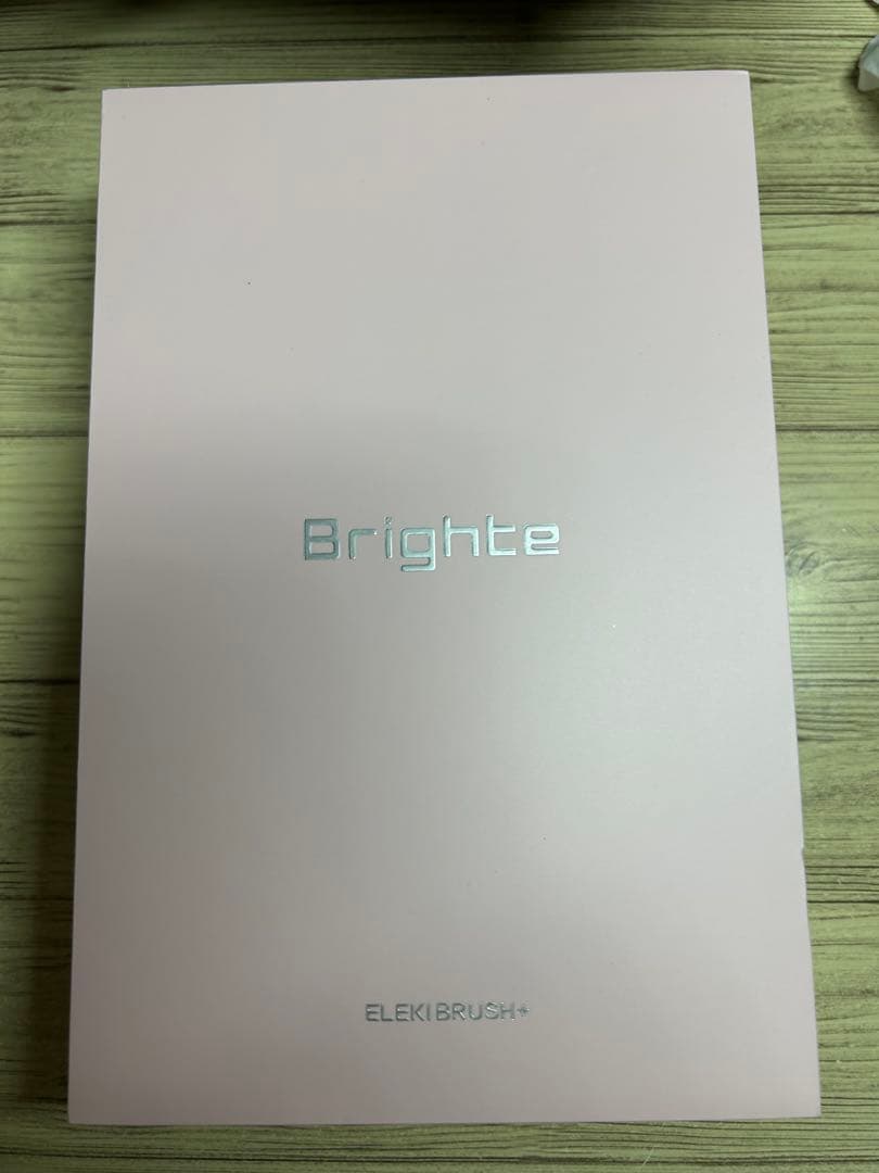 Brighte ELEKI BRUSH+ 美顔器 ピンク ELEKI COMB