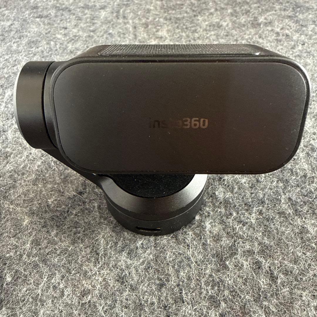 INSTA360 Link 2 ジンバル付き4K ウェブカメラ