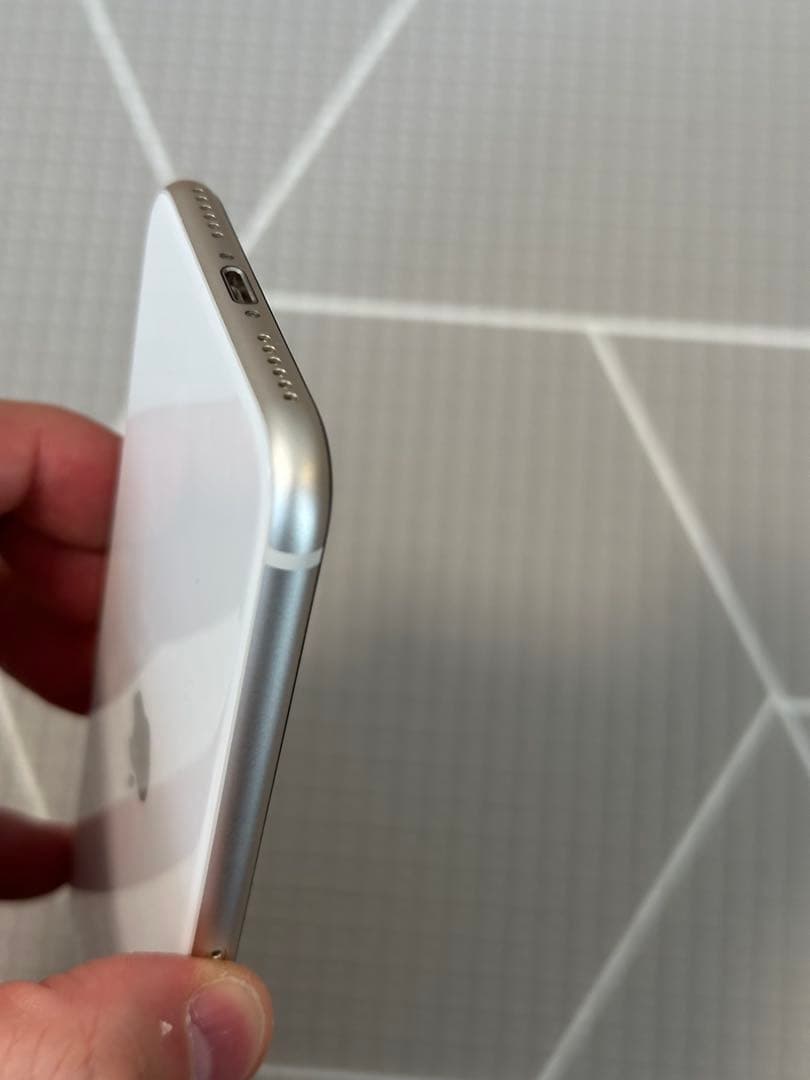 iPhoneSE 第3世代 64GB SIMフリー
