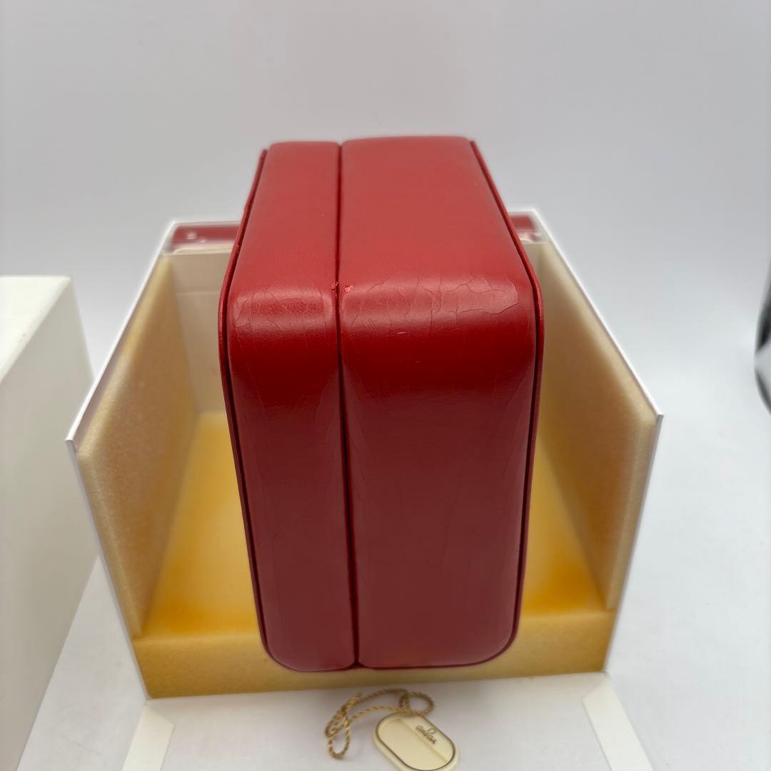 OMEGAのケース　空き箱　取扱説明書付き