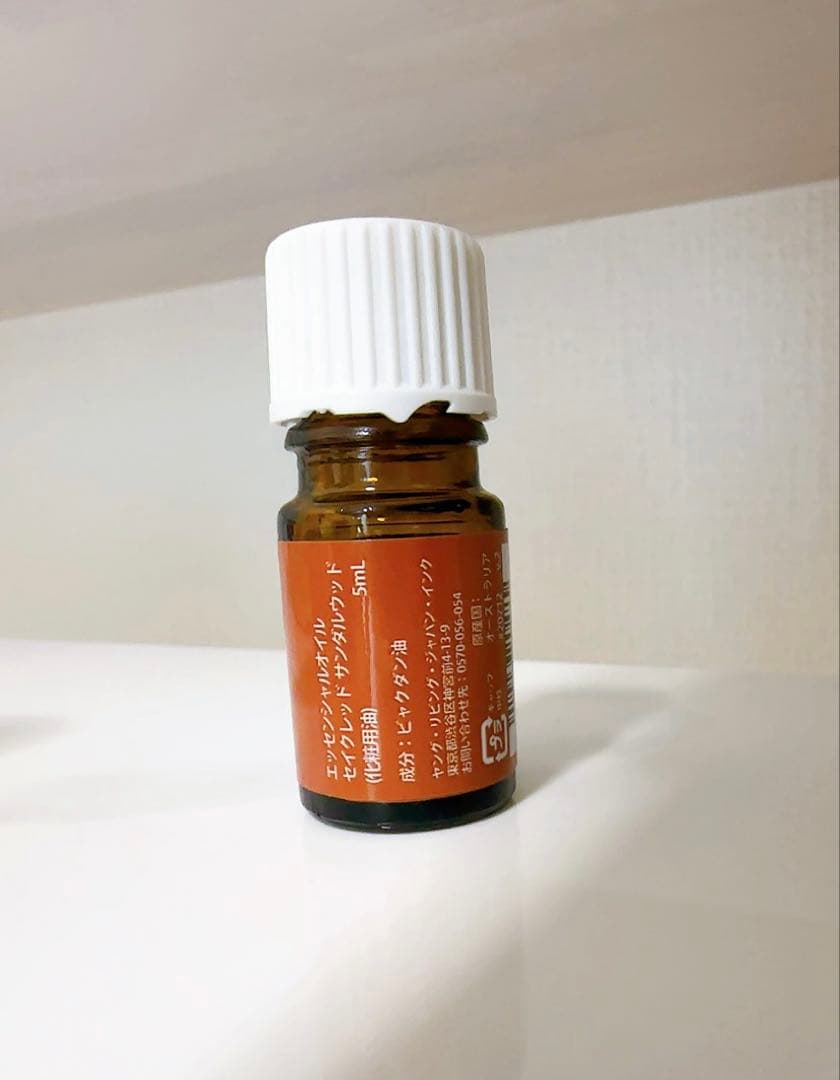 ヤングリビング　Young Living セイクレッド　サンダルウッド 5mL