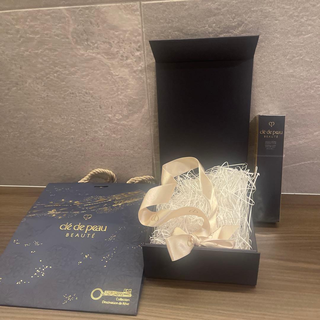 clé de peau ヴォワールクリームコレクター ギフトボックス付き