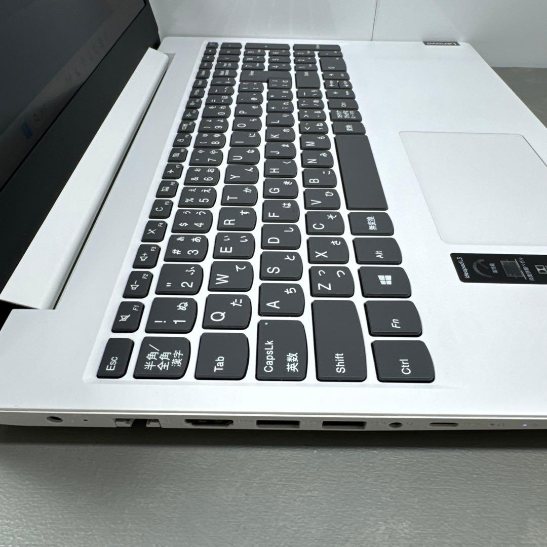 【極上品】レノボブリザードホワイト☘10世代i7☘NVMe256+1TB