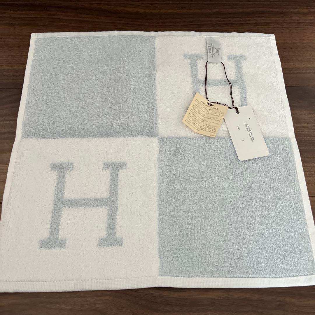 Hermes エルメス ハンドタオル ブルー ×ホワイト