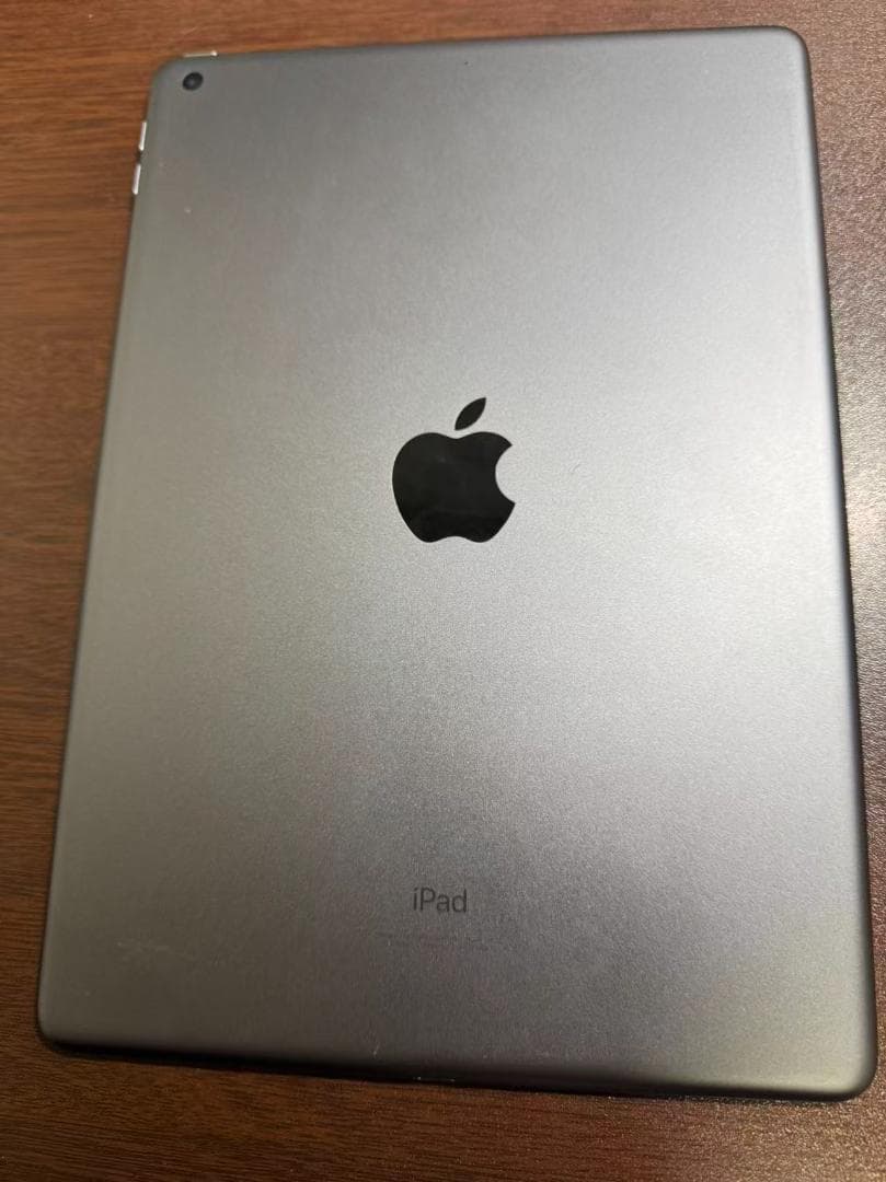 Apple iPad 第9世代 本体　２５６