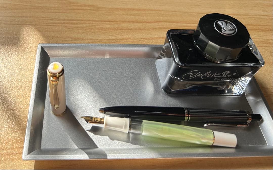 Pelikan 万年筆 限定生産　パステルグリーンM200 EFニブ