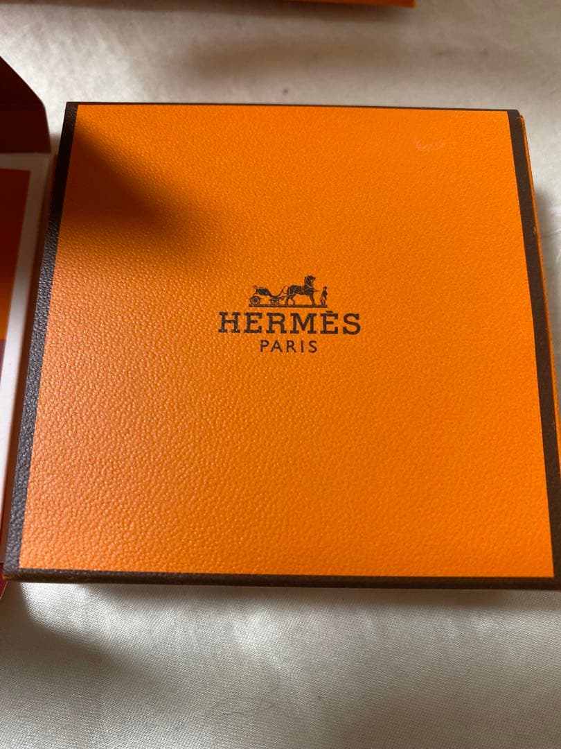HERMES エルメス　フェイスパウダー　口紅サンプル　セット