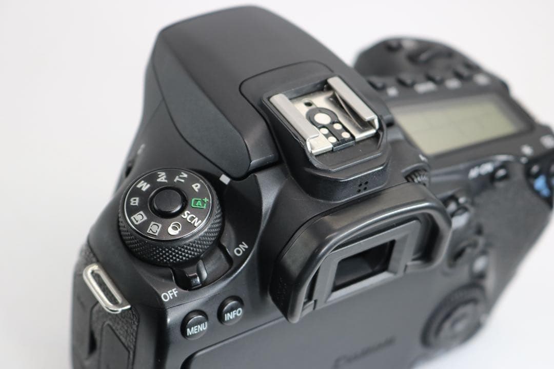 【Canon EOS 90D トリプルレンズセット】 Wi-Fi搭載 安心保証◎
