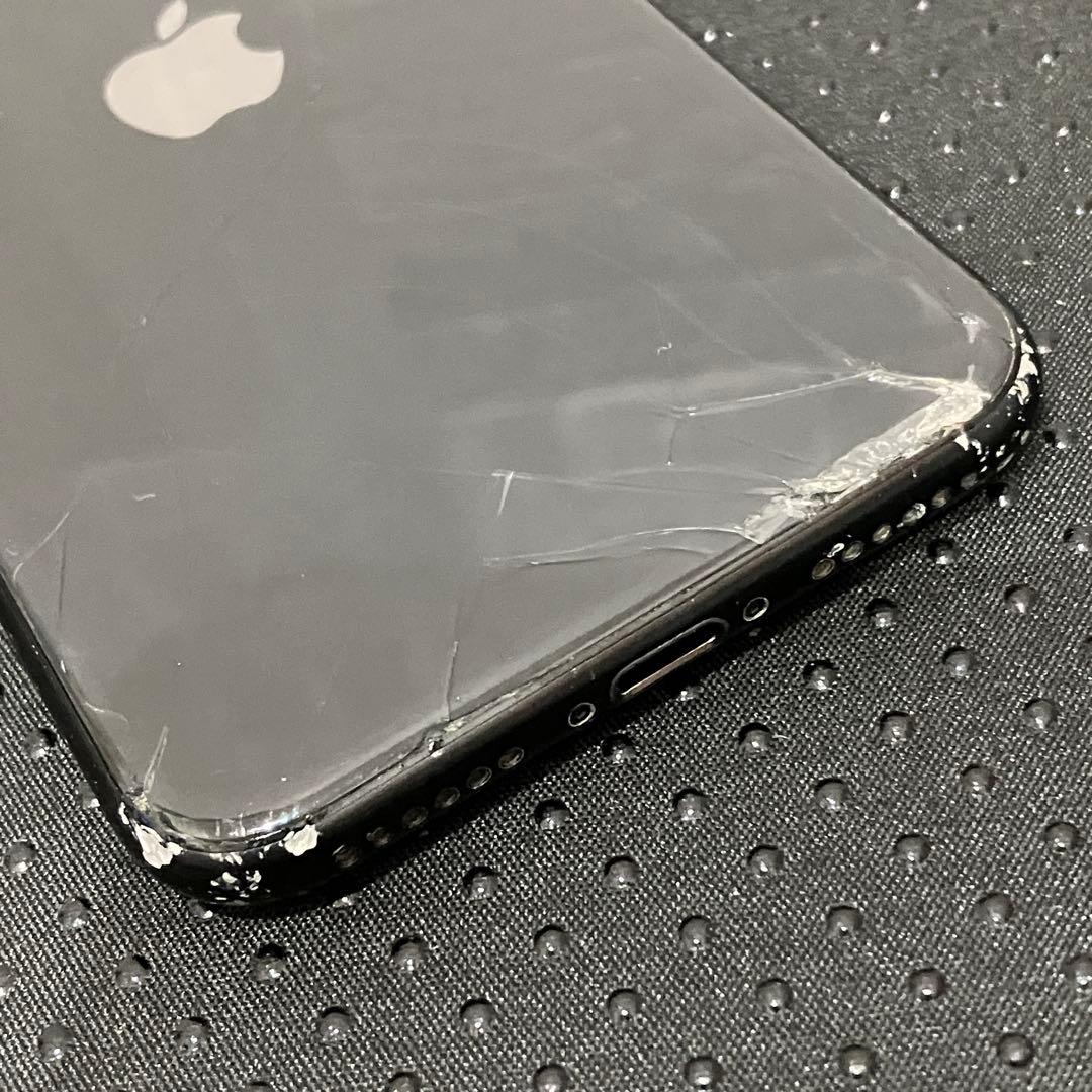 Apple iPhoneSE（第2世代）64GB SIMフリー 背面ガラス割れ