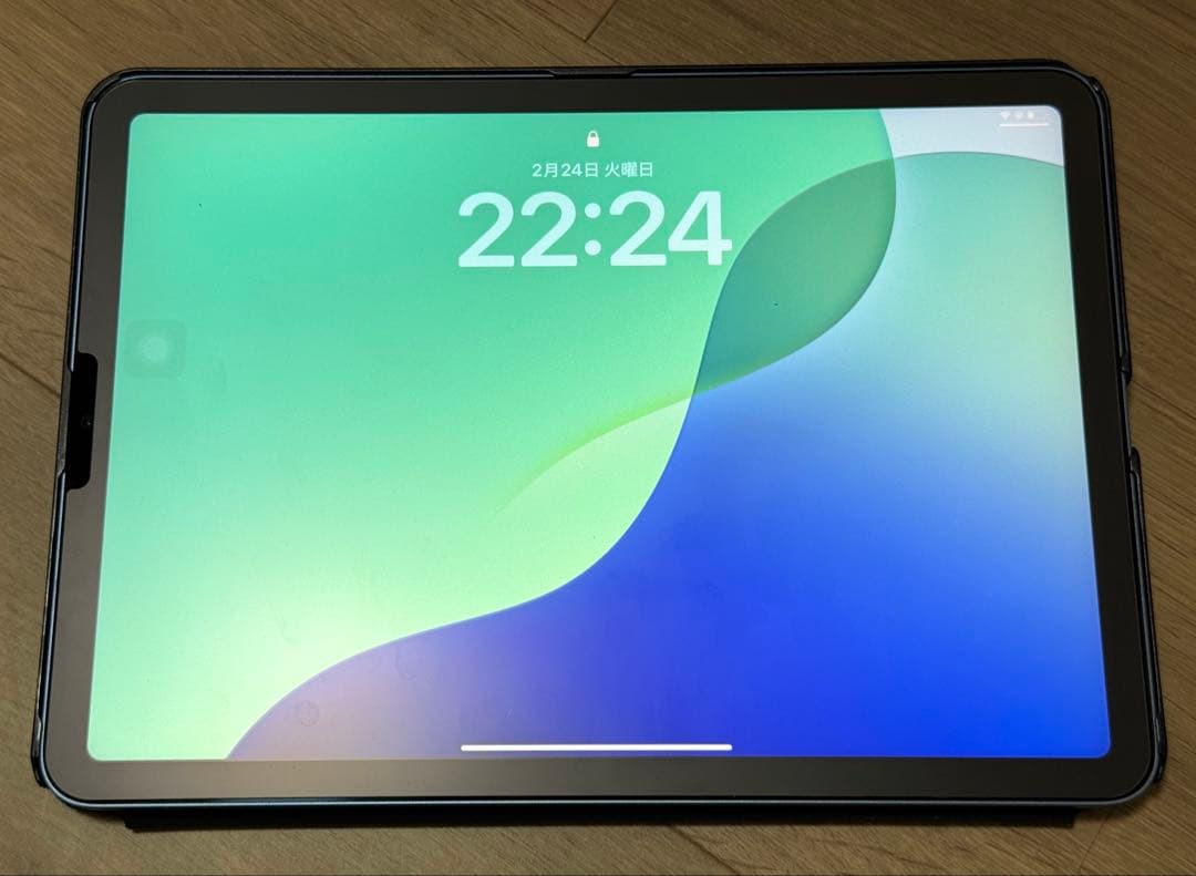 美品　Apple iPad Air 第5世代ブルー 64GB カバー付き