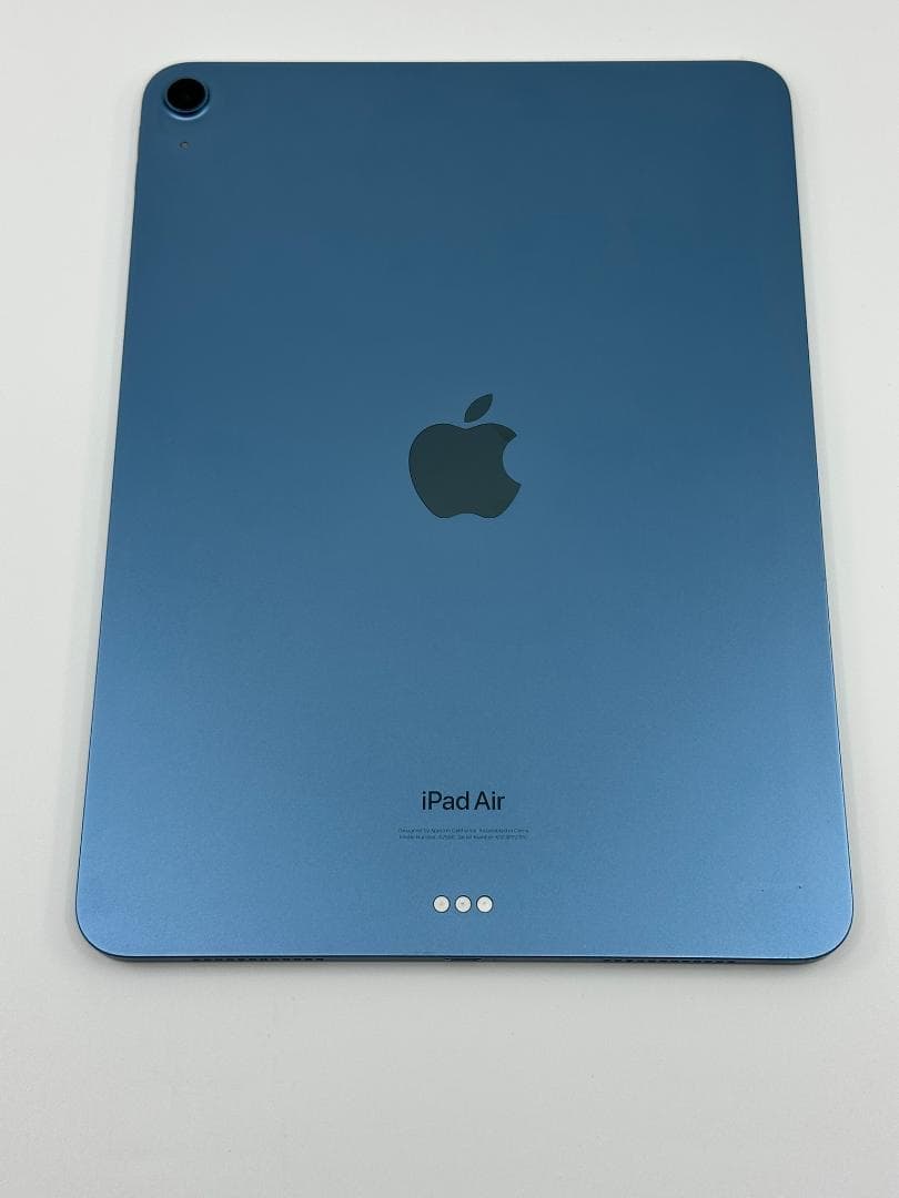 美品　Apple iPad Air 第5世代ブルー 64GB カバー付き