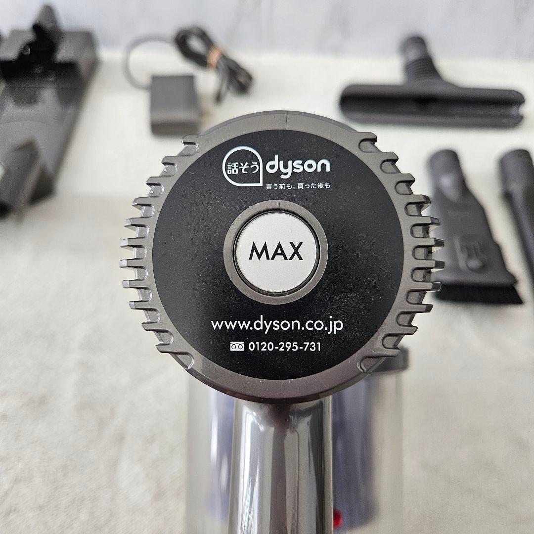 Dyson　ダイソン　コードレスクリーナー　DC62　動作OK　素人簡易清掃済み