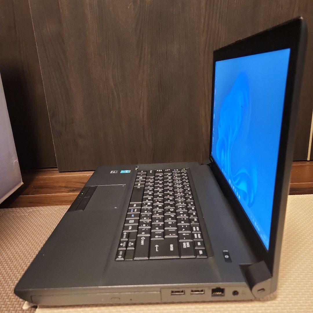 ⭐お値下げ❗　⭐美品⭐　ノートパソコン　薄型　東芝　持ち運びも可能