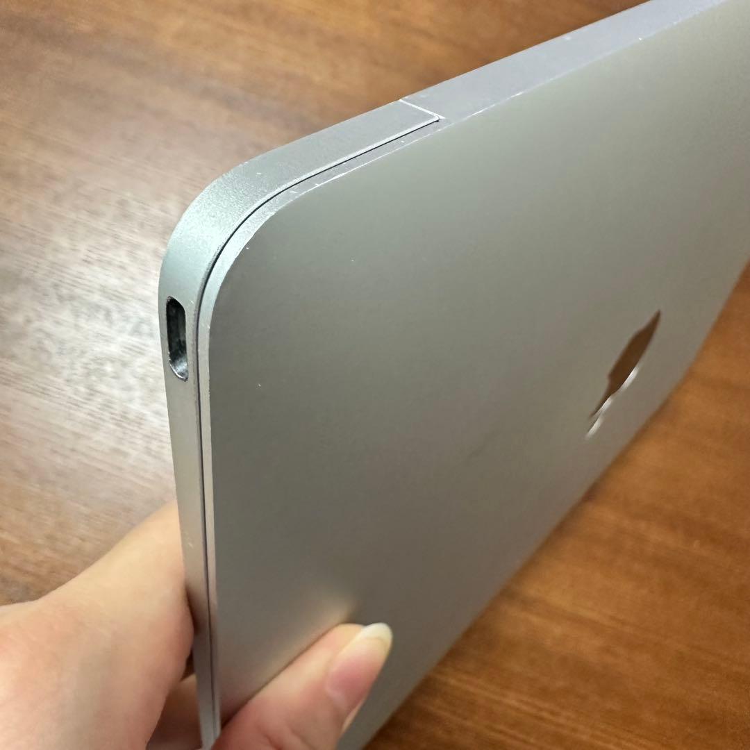 MacBook本体（Retina, 12インチ,8GB, 2017年モデル）