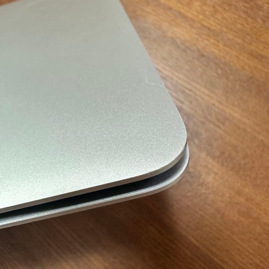 MacBook本体（Retina, 12インチ,8GB, 2017年モデル）