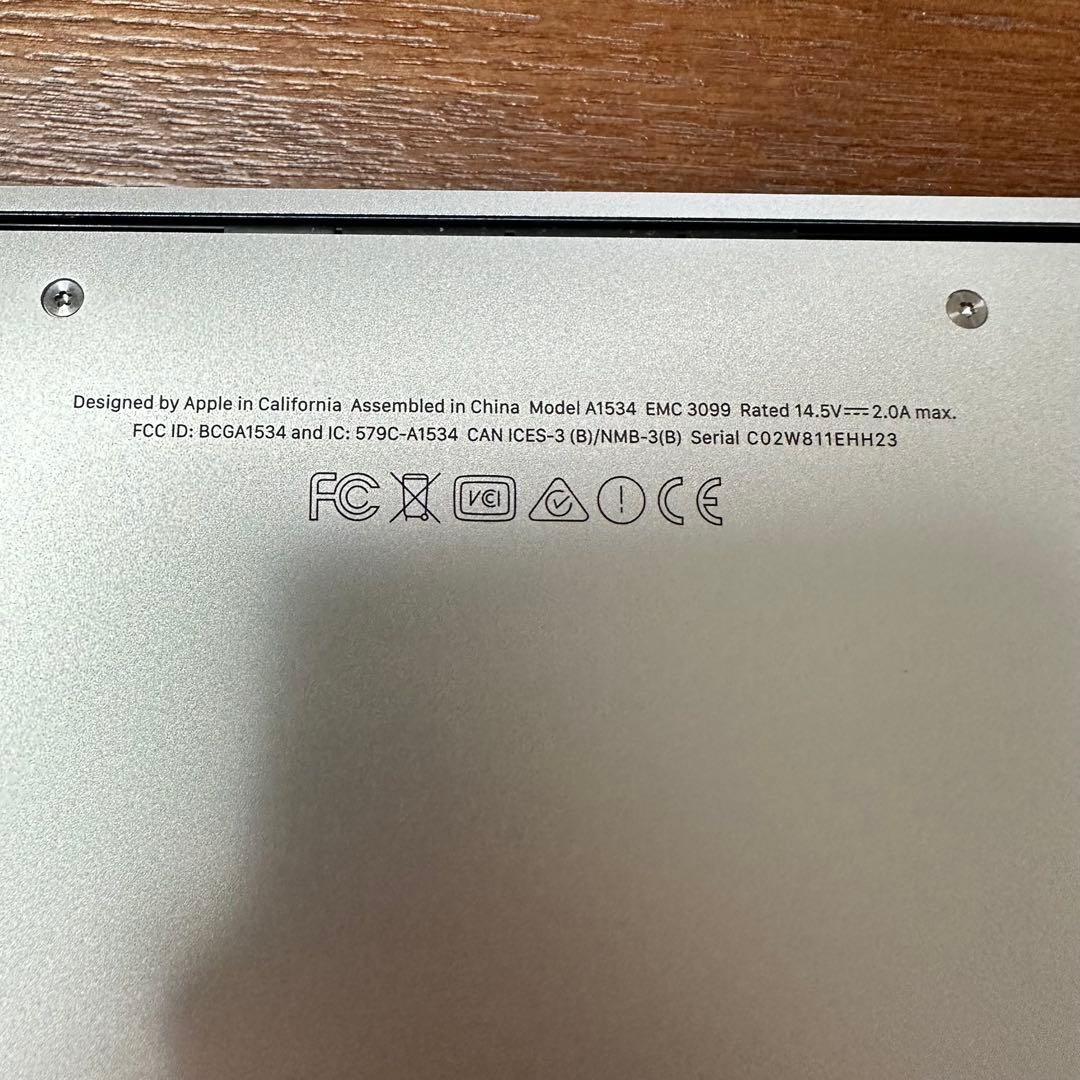 MacBook本体（Retina, 12インチ,8GB, 2017年モデル）