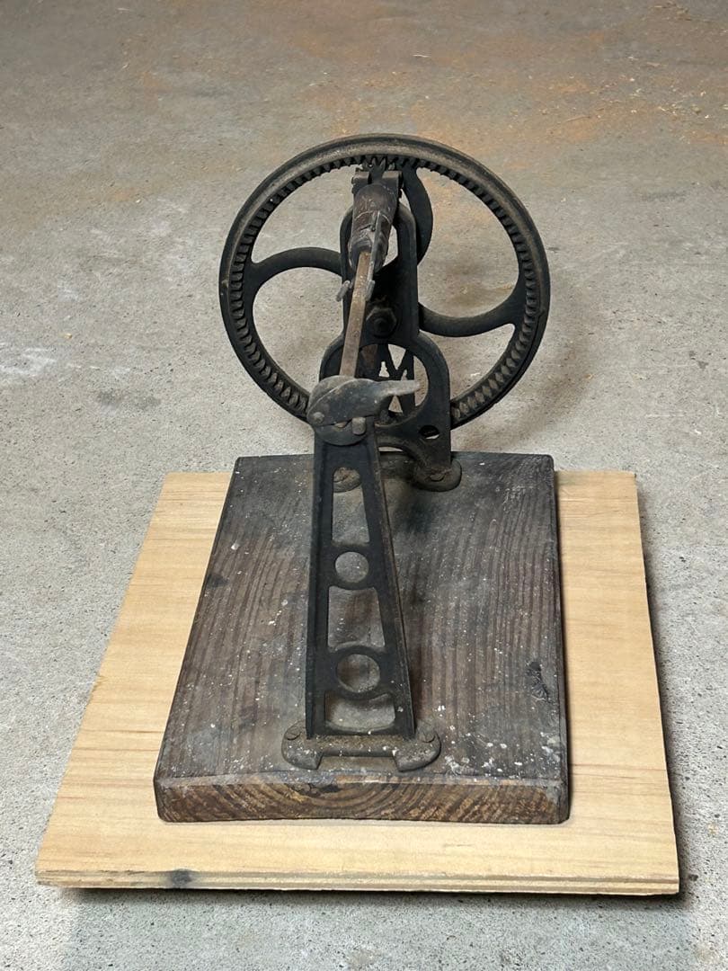 稀少/アンティーク/当時物/蔵出し/古道具/鉄製/木製/糸巻き機
