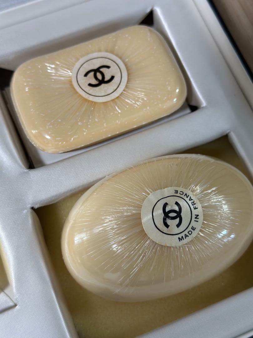 一点限り　新品CHANEL N°5 石鹸、香水セット　箱付き　石鹸　オードトワレ
