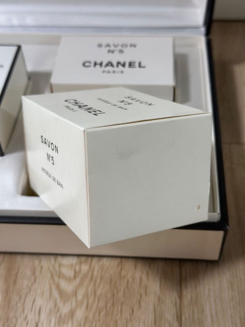 一点限り　新品CHANEL N°5 石鹸、香水セット　箱付き　石鹸　オードトワレ