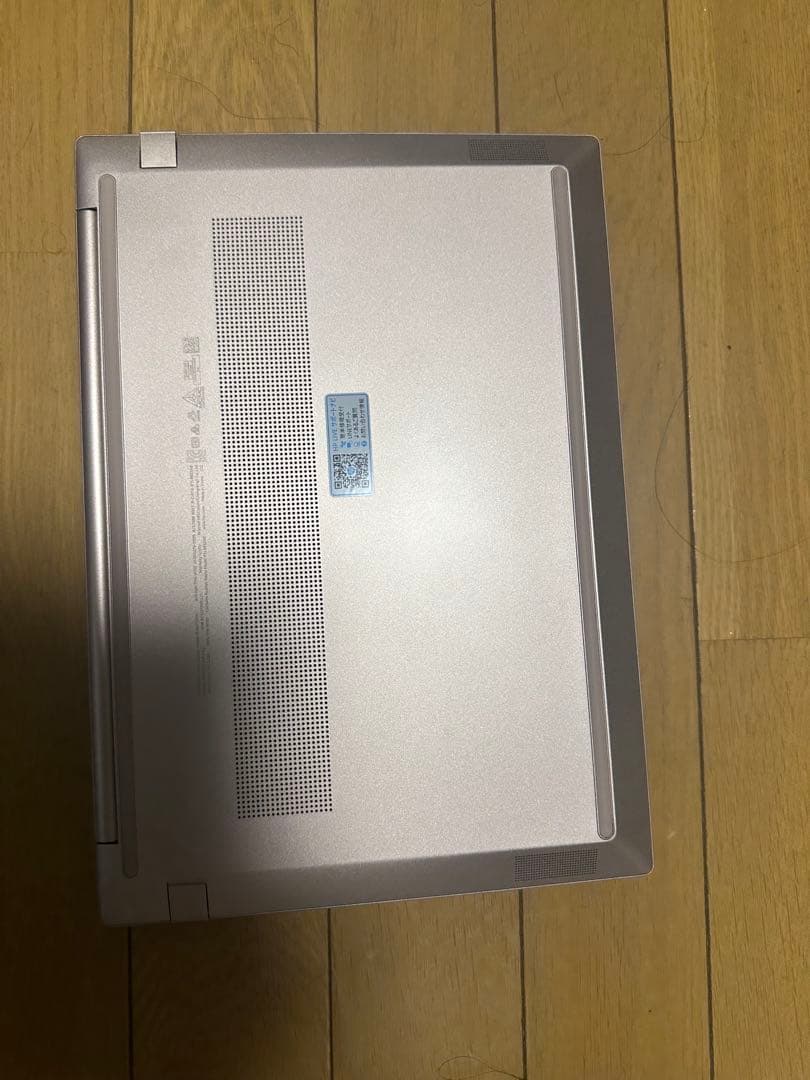 HP製　ノートPC PAVILION AERO LAPTOP