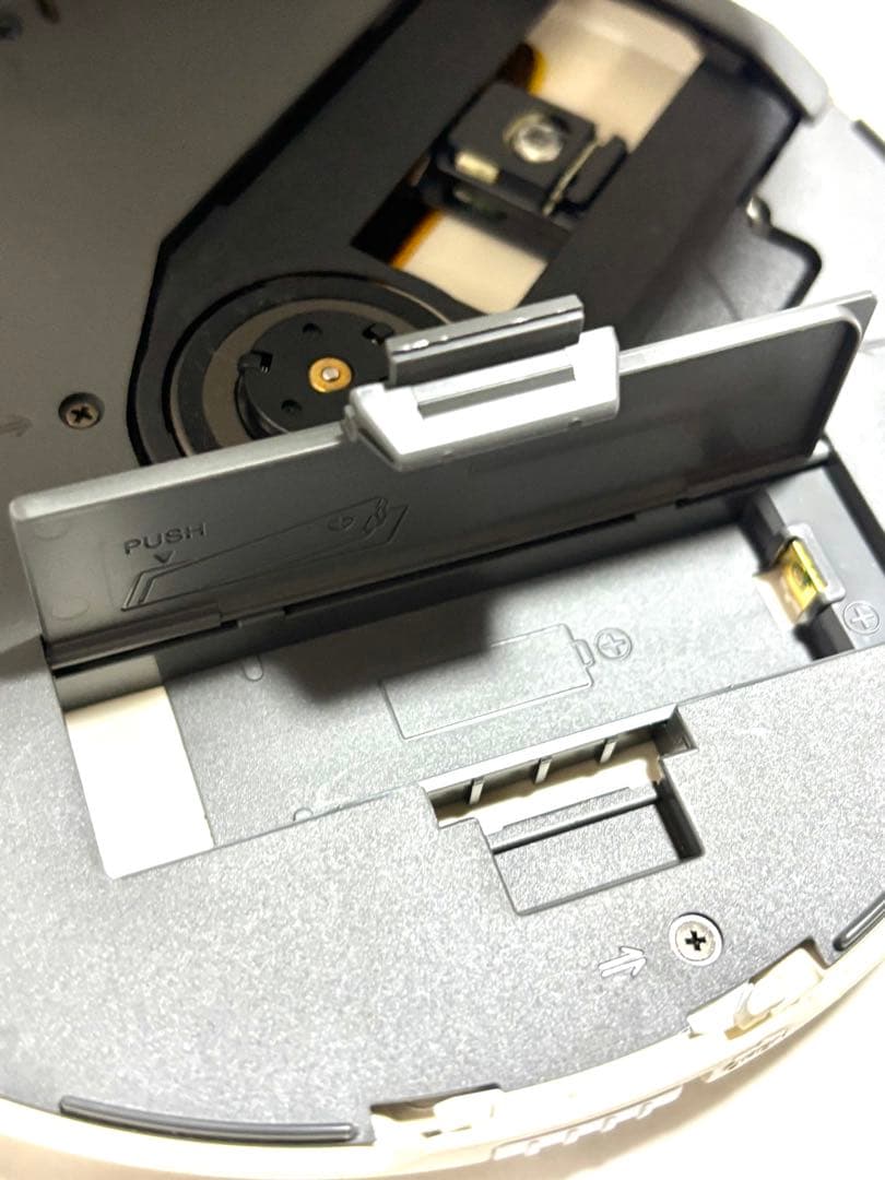 SONY CDウォークマン D-EJ720 動作品 リモコンイヤホン付き