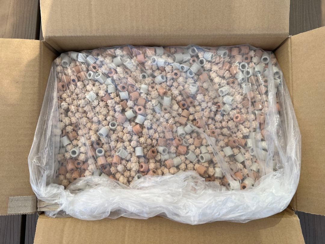⭐️熱帯魚などの水槽用濾過材　3種混合で7.8kg 、13リットル程度