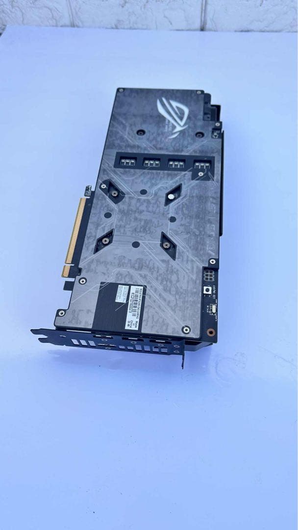 【セール】ASUSGeForce ROG-RTX2060-O6G-GAMING