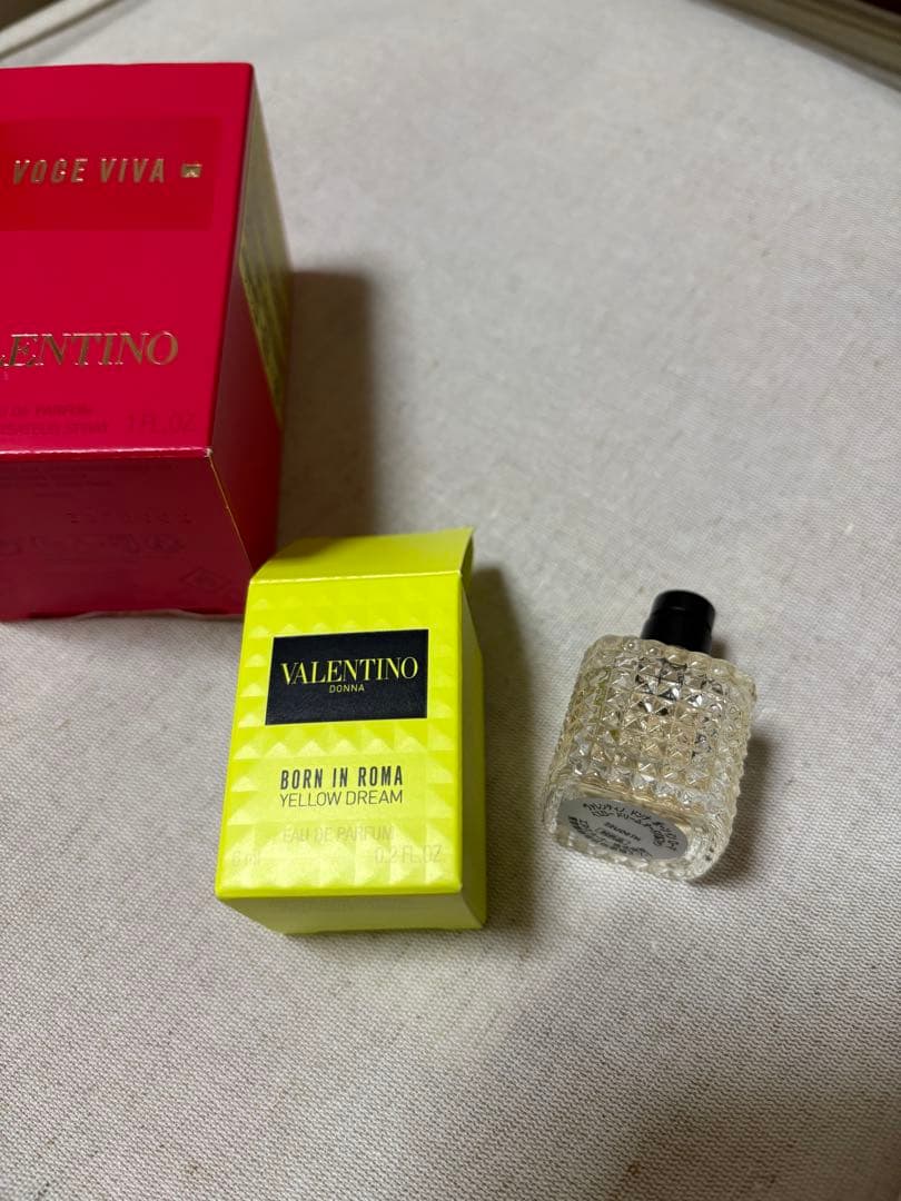 ヴァレンティノ　ヴォーチェ　ヴィヴァ　オードパルファン　30ml 香水