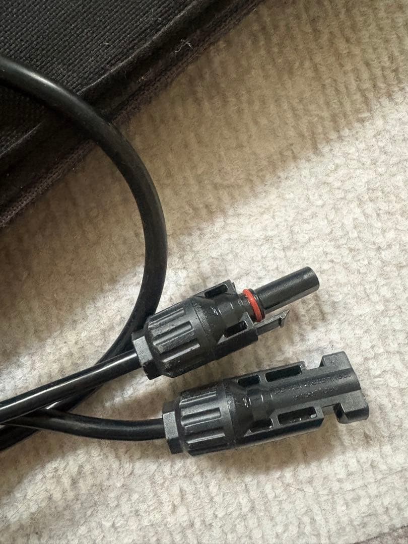 【訳あり】LVYUAN 400W 折り畳み式ソーラーパネル CSUL-400W