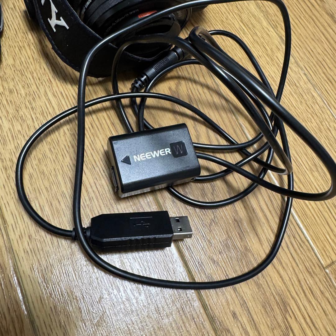 【メルカリ最安値】おまけ付き SONY a6400 一眼レフ　ミラーレスカメラ