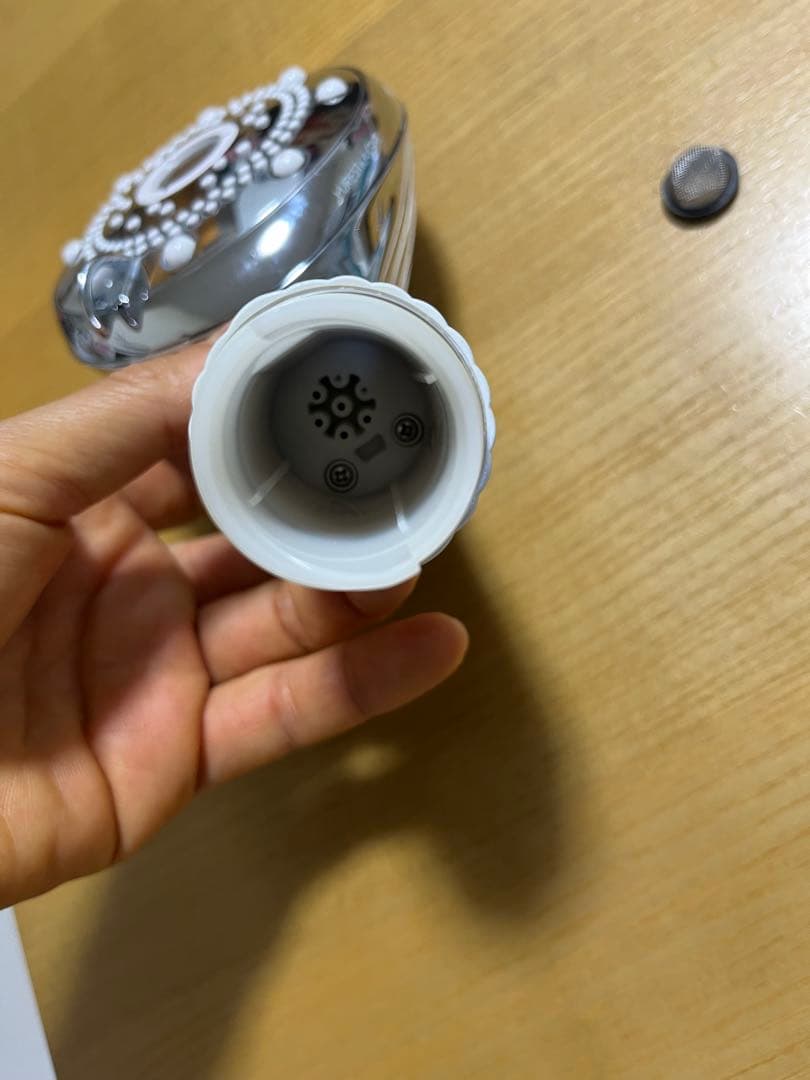 正規品　リファ　塩素低減ミクロバブルシャワーヘッド　ReFa ホワイト