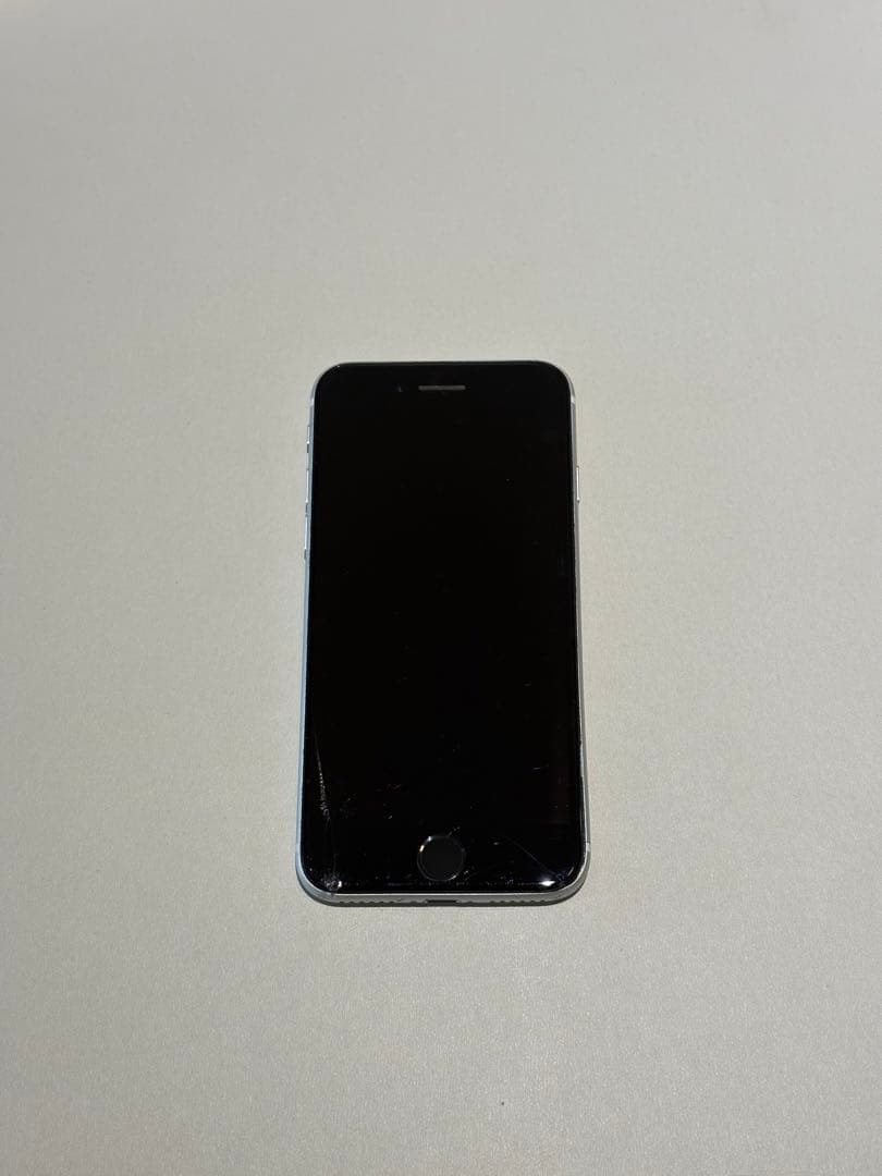 Apple iPhone SE 第二世代 128GB ホワイト