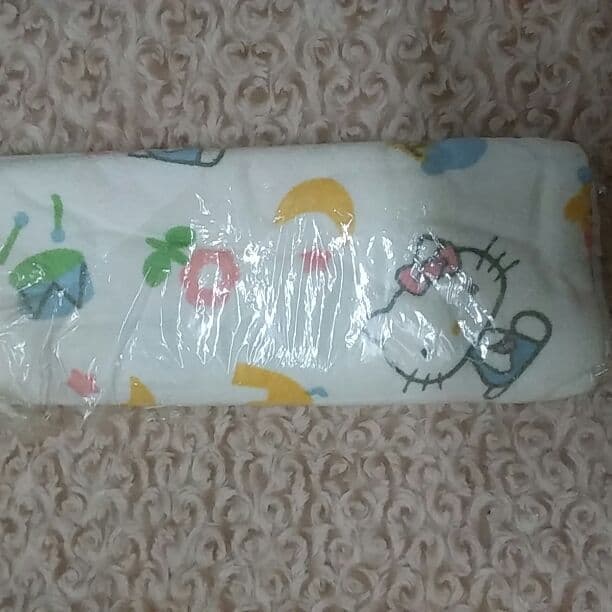 昭和レトロサンリオキティハギレタオル生地